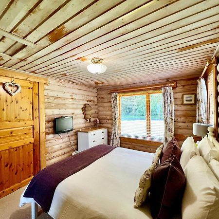 Lindley Log Cabin Lincoln Exterior photo